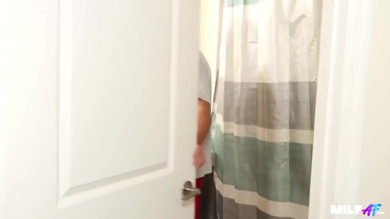 Muscle Bound Milf Fucked