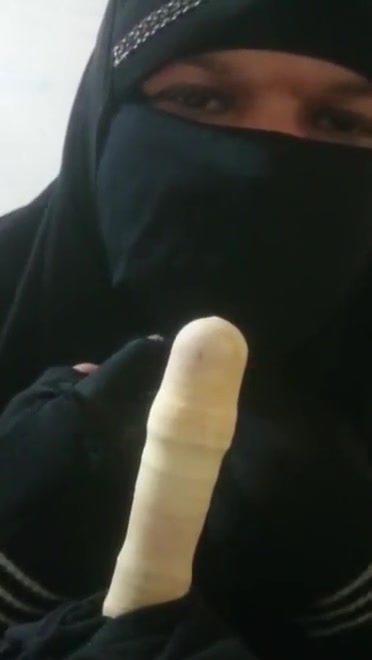 hijab niqab sissy blowjob practice
