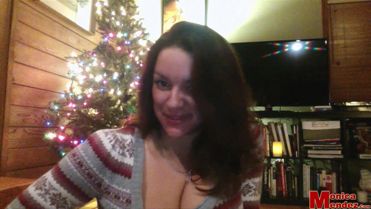 Monica Mendez - Christmas Sweater Webcam 1