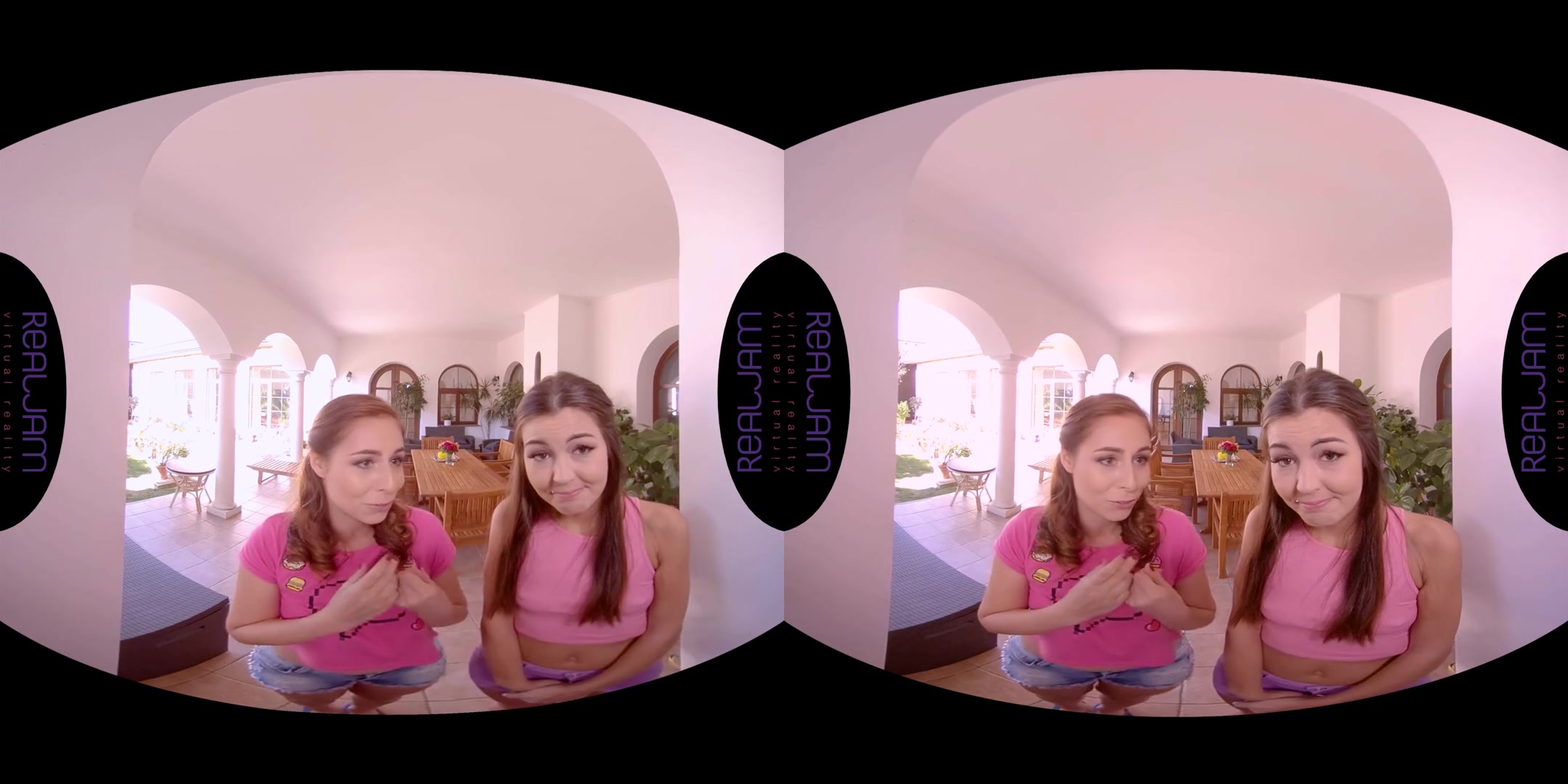 Antonia Sainz & Cindy Shine in Freeze! It's Hot Robbery! - RealJamVR