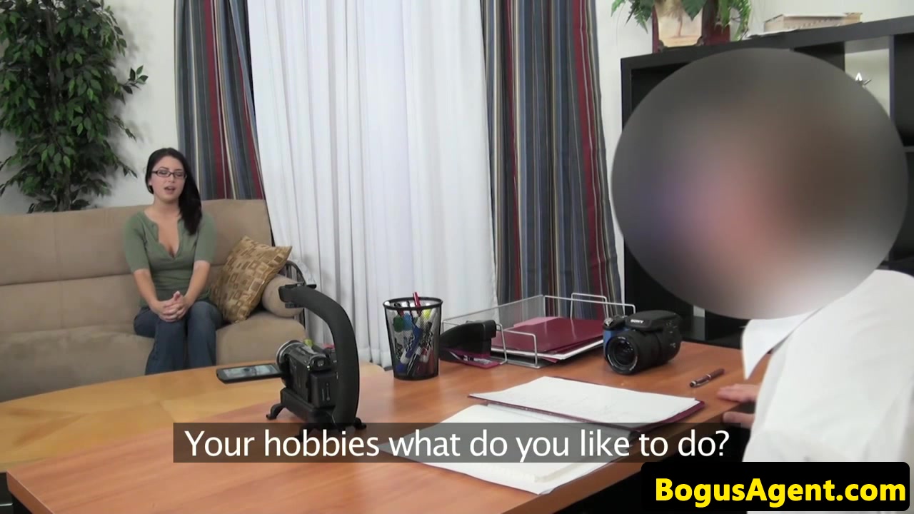 glasses euro honey pussydrilled by dwarf agent