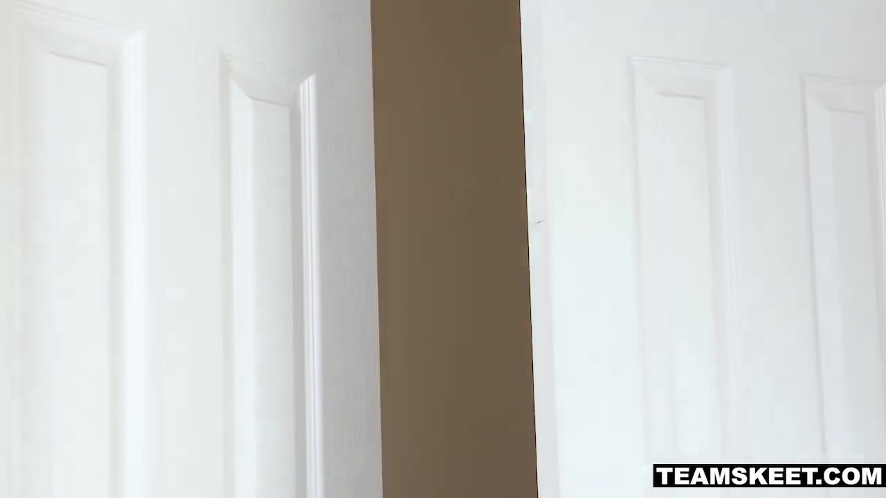 Miranda Miller In Stepsisters Ride Stepbrothers Cock Off Into The Sunset