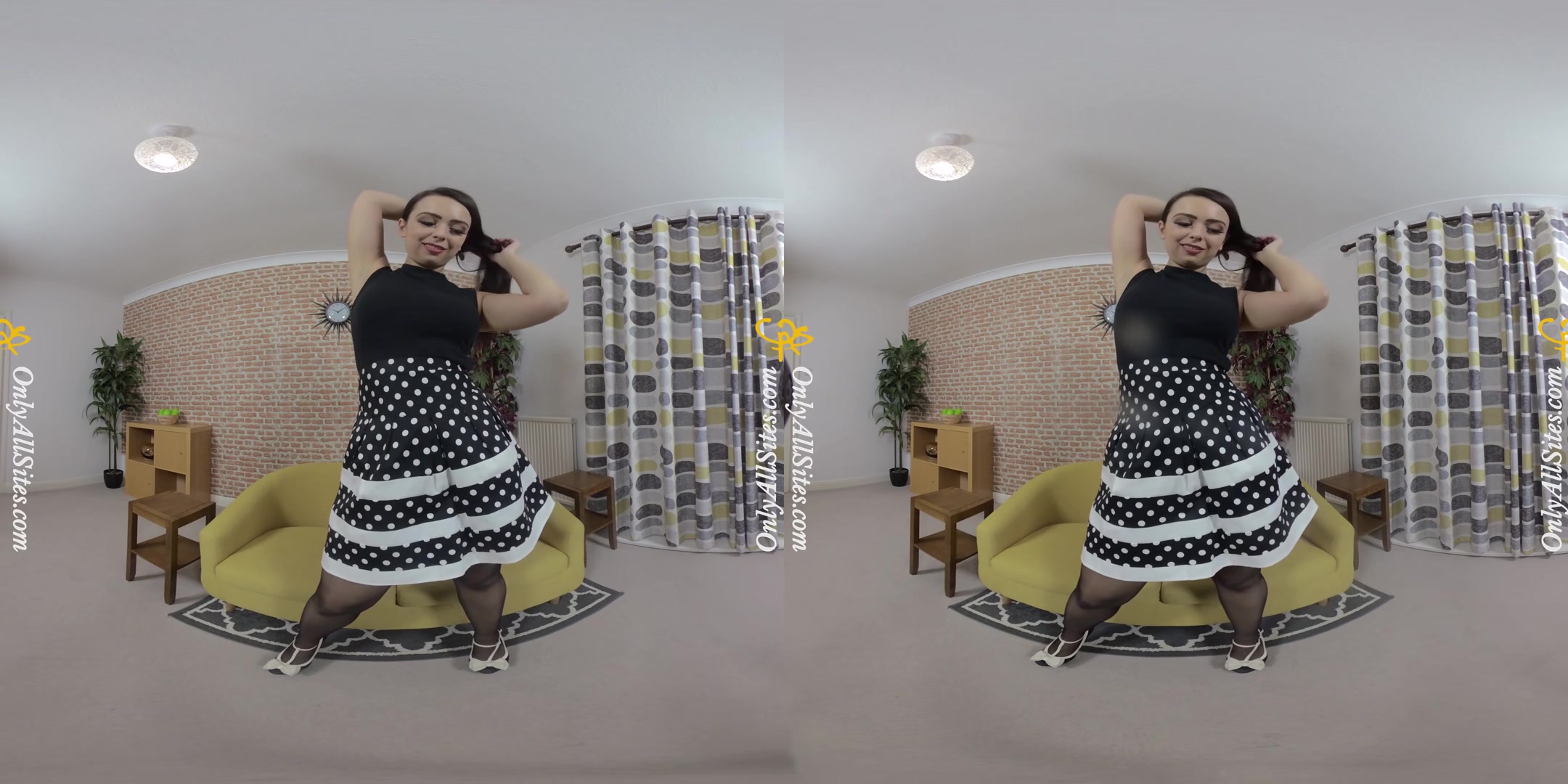Alicia - Horny Brunette - OnlyTease