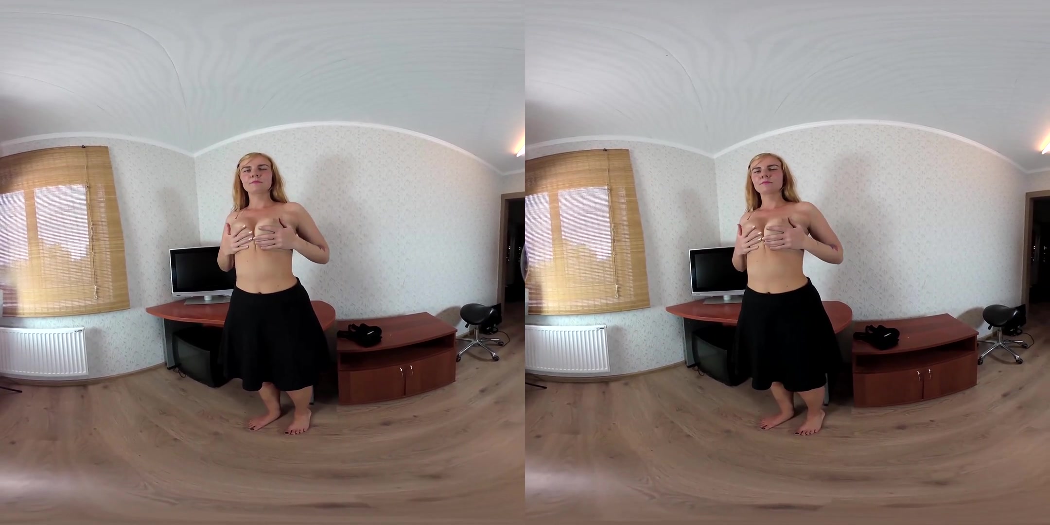 AgnetaAlis Shows Her Big Butt - SexLikeReal