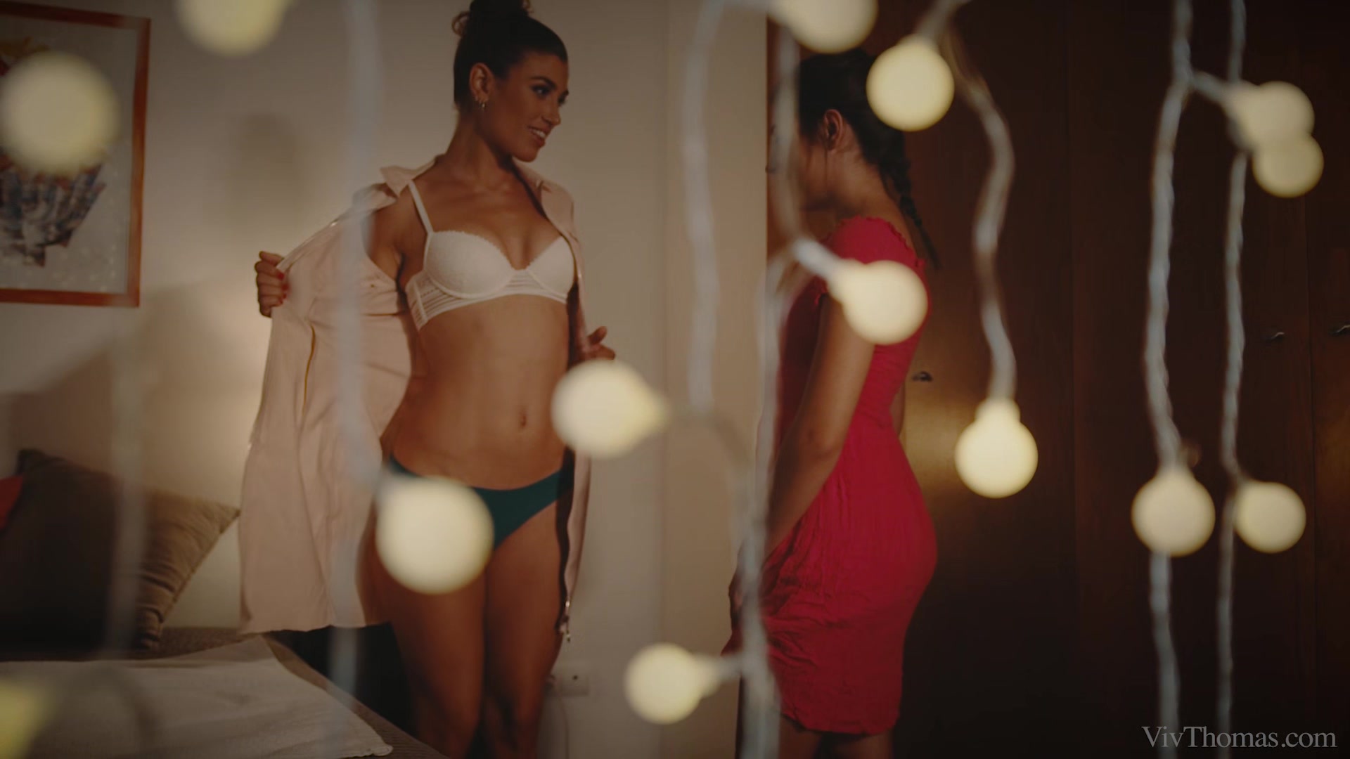 Oiled 2 - Glow - Ena Sweet & Julia Roca - VivThomas