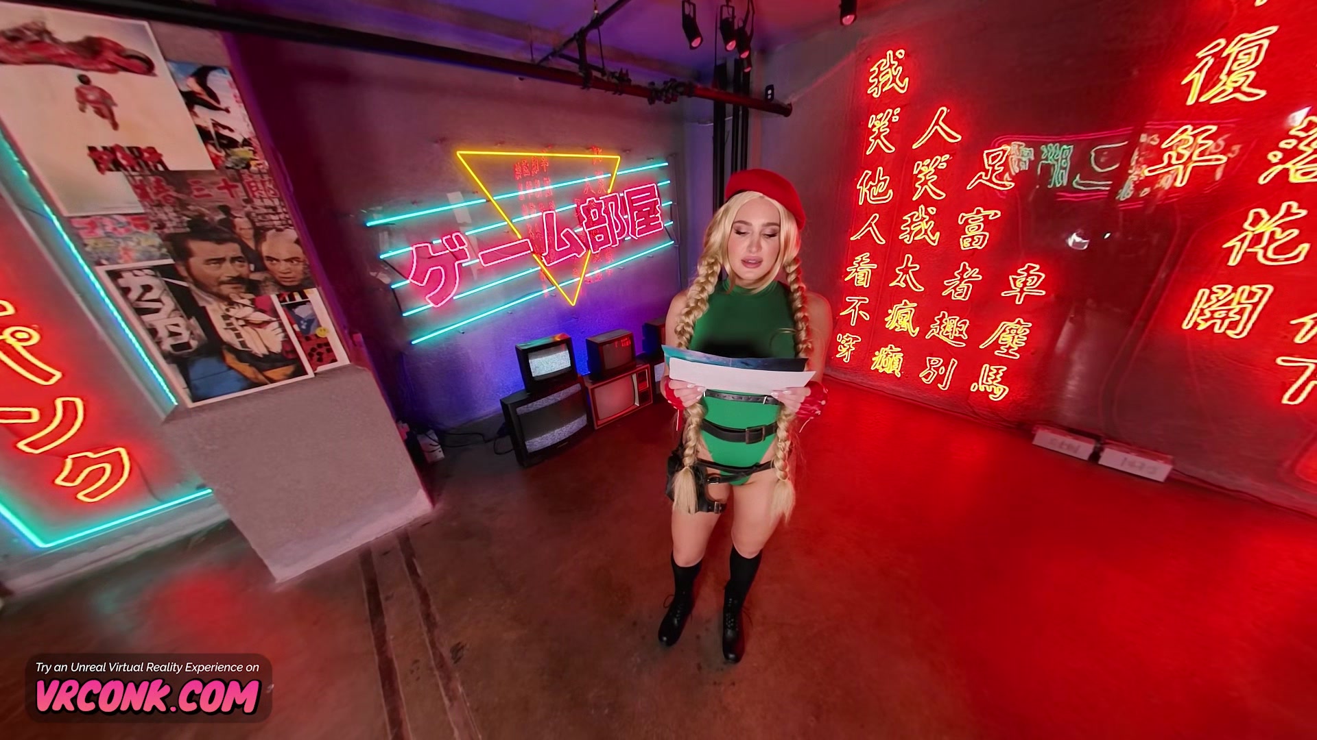 VR Conk Ella Reese as sexy Cammy from Street Fighter saga XXX Parody VR Porn