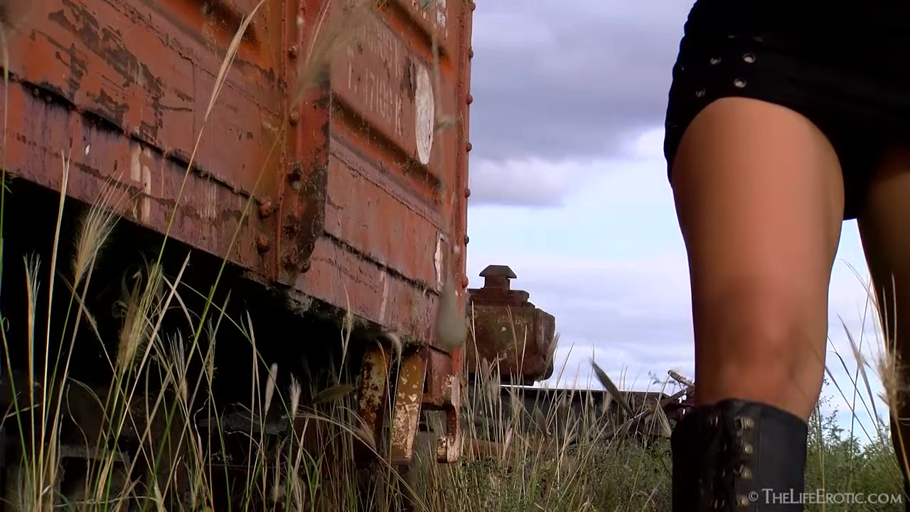 Abandoned Train 2 - Solange - TheLifeErotic