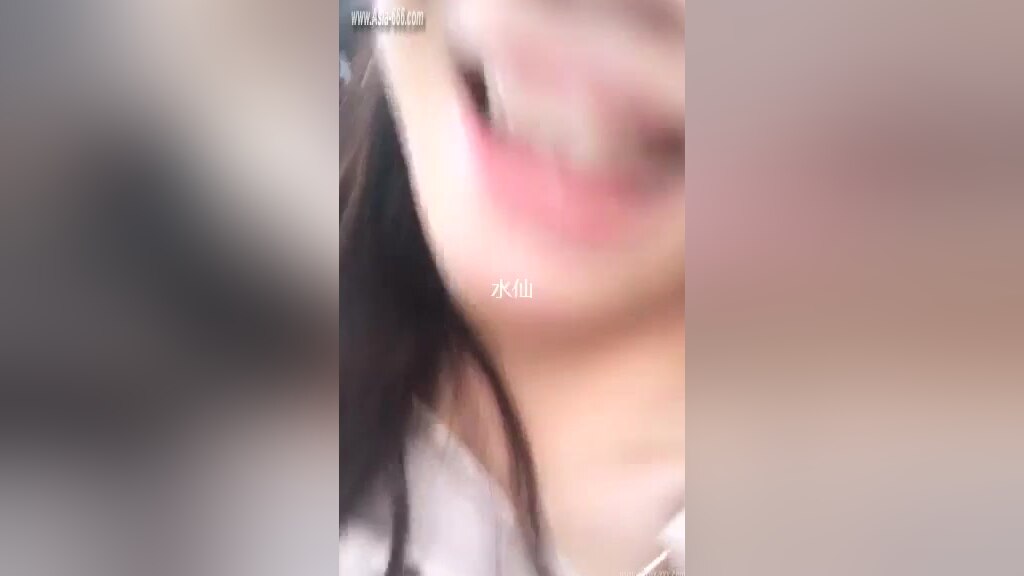 chinese teens 18+ live chat with mobile phone.80