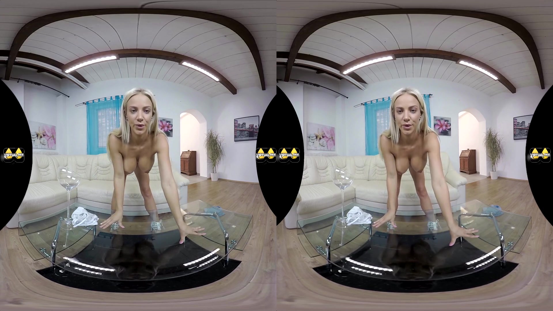 Natalie Cherie in Golden Shower - VirtualPee