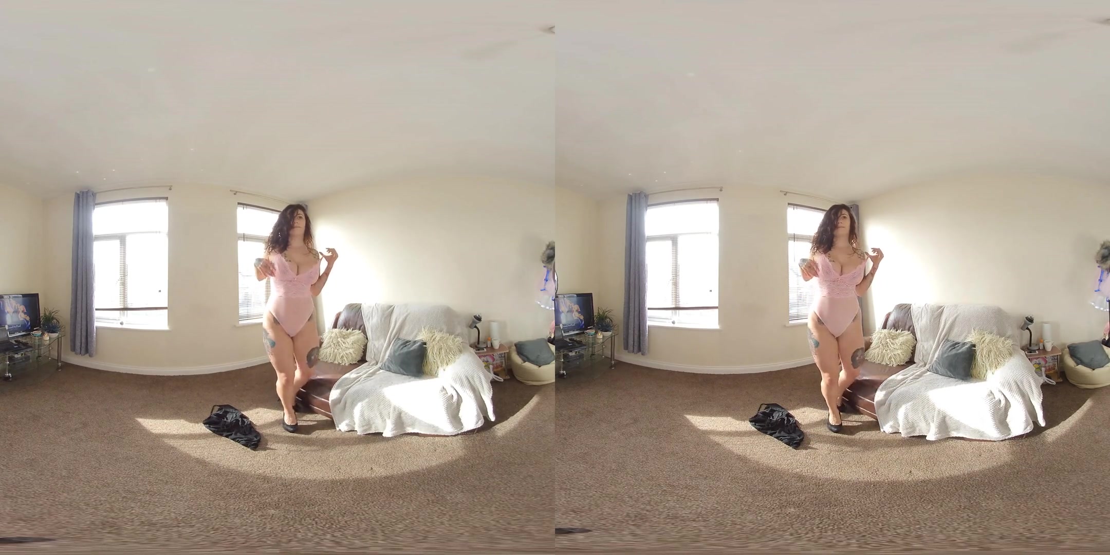 Rosie W Blonde - SexLikeReal