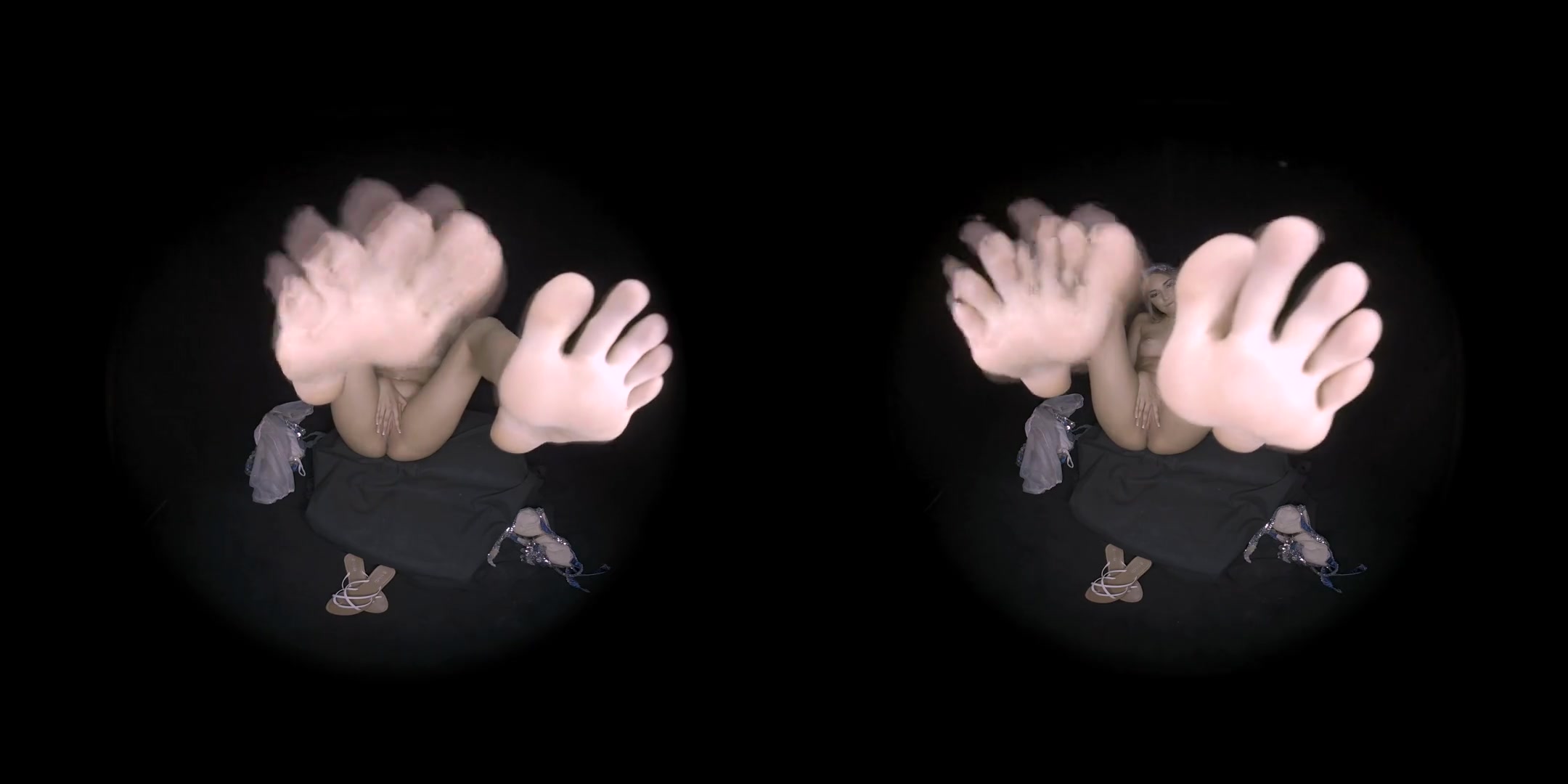 The Belly Dancer's Feet - Gorgeous Babe Solo Virtual Reality Foot Fetish