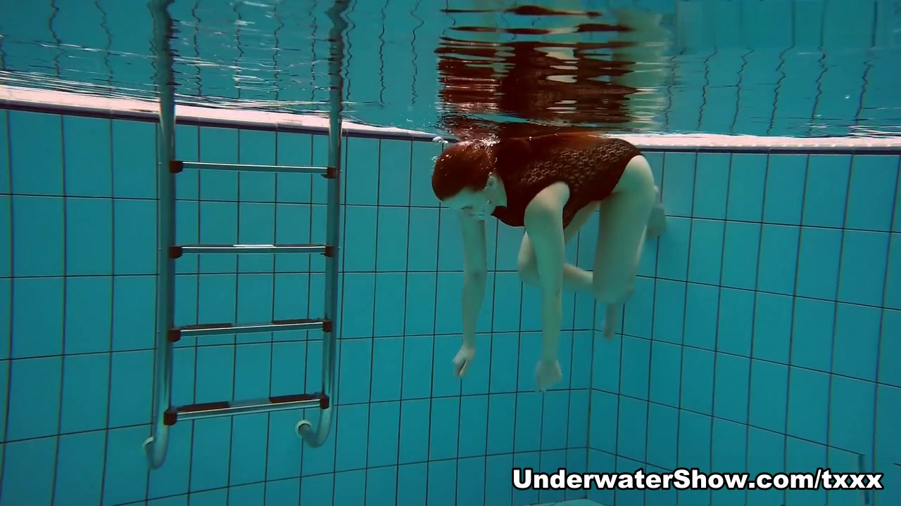 UnderwaterShow Video: Vesta
