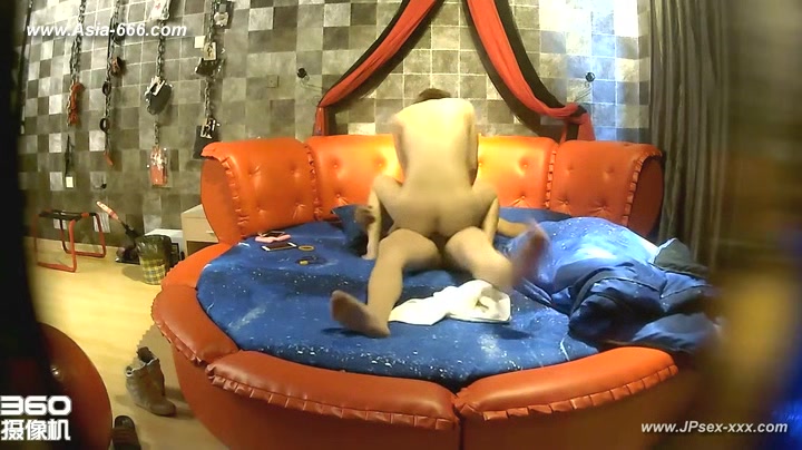 Hackers use the camera to remote monitoring of a lover's home life.361