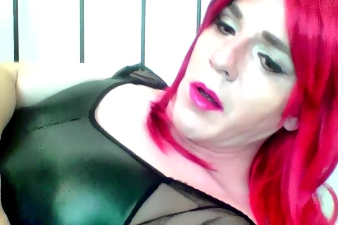 AnnaKee - Pretty Redhead Cums Straight Into Her Mouth