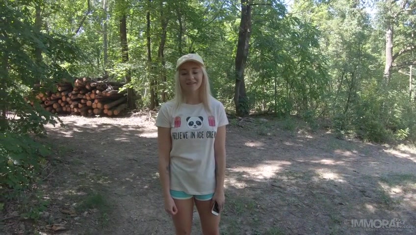 Marilyn Sugar Gets Lost In The Woods!