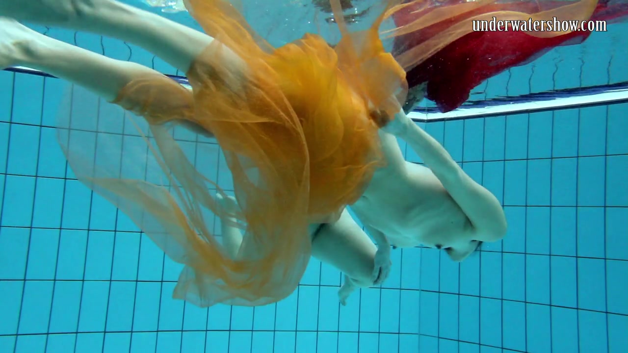 UnderwaterShow Video: Sara Bombina and Gazel Podvodkova