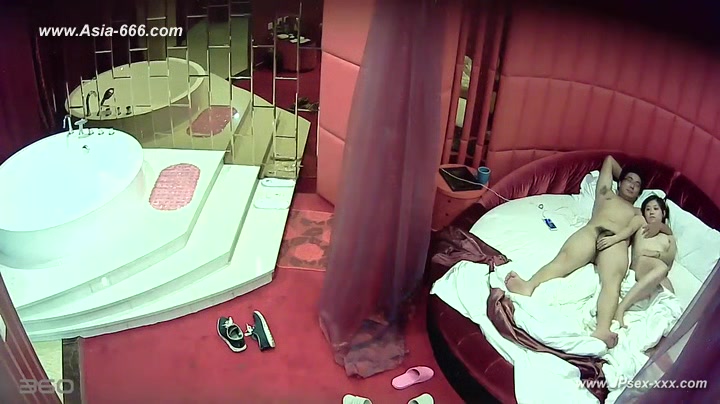 Hackers use the camera to remote monitoring of a lover's home life.149