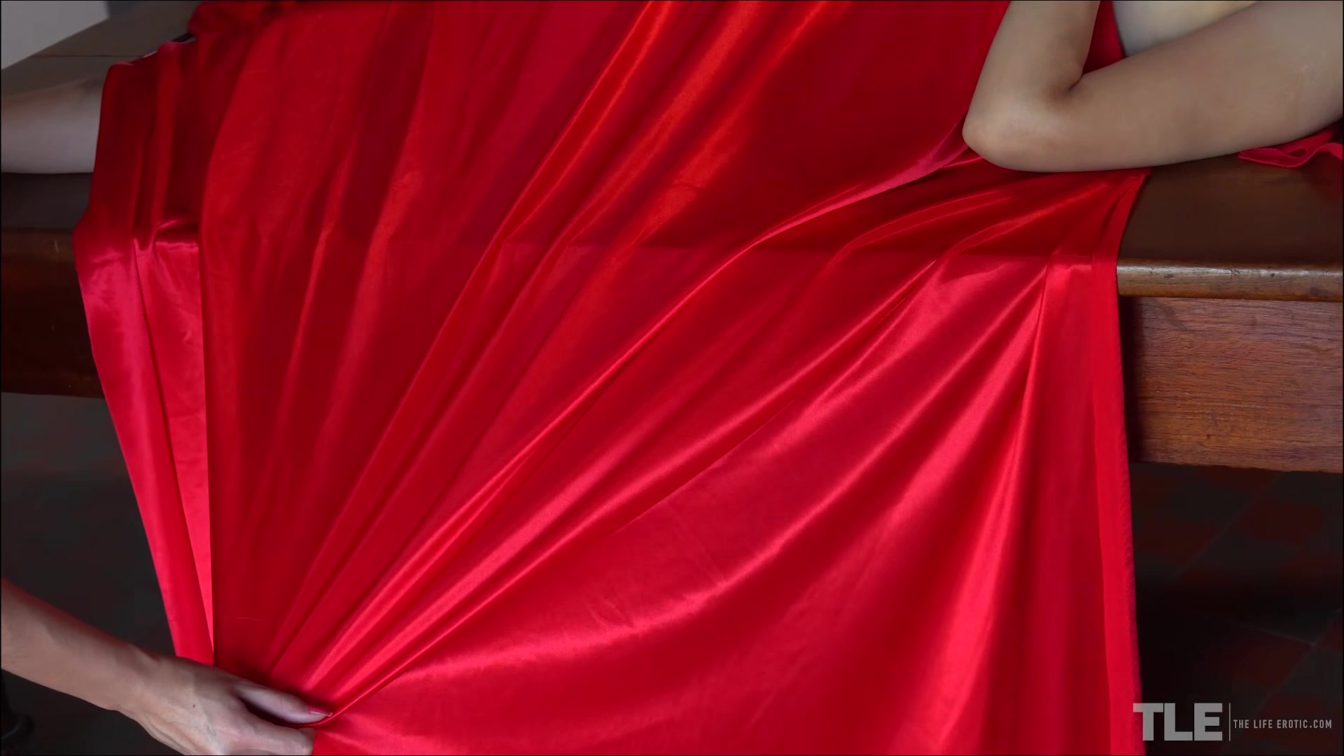 Red 2 - Arissa