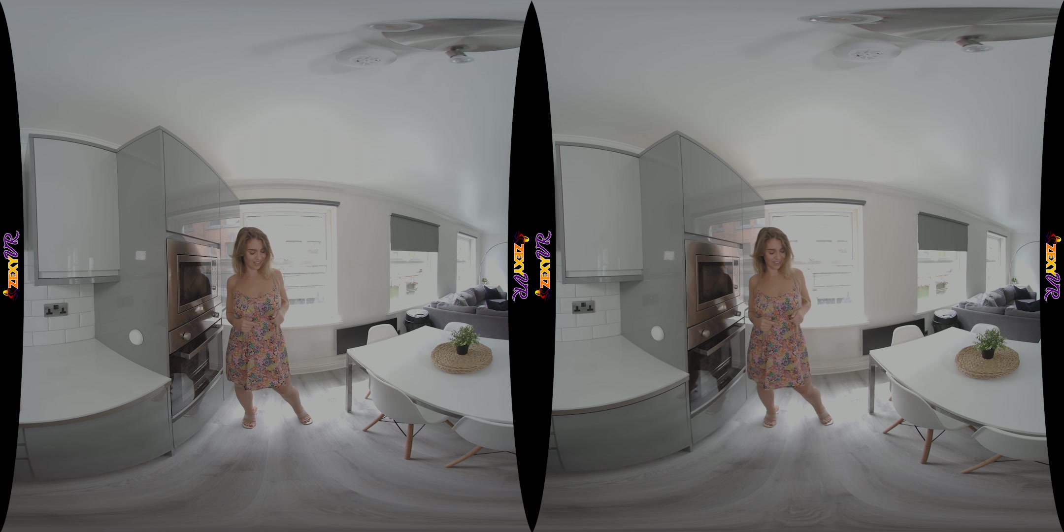 Sunny Striptease featuring Katie Louise - ZexyVR