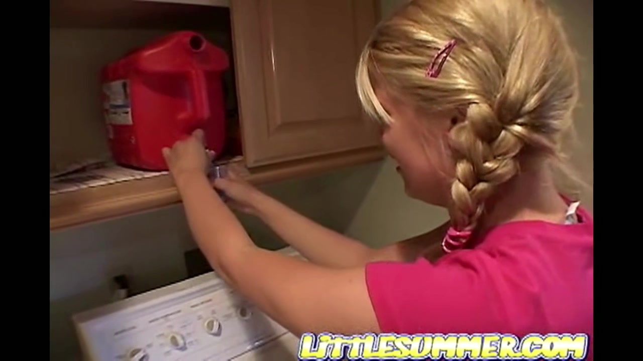 Little Summer Fingering Pussy Closeup in laundry