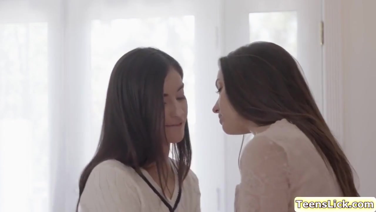 Hot Georgia And Emily Adores Pussy Licking And Fingerin