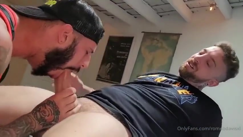 Xl Romeo Davis Fucked By Nakedyogamenx