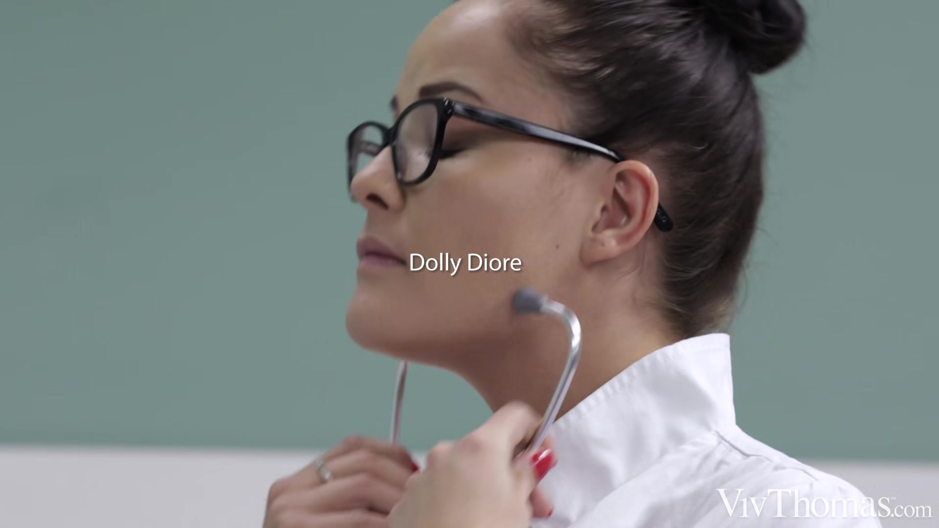 Night Nurse - Angelika Greys & Dolly Diore - VivThomas