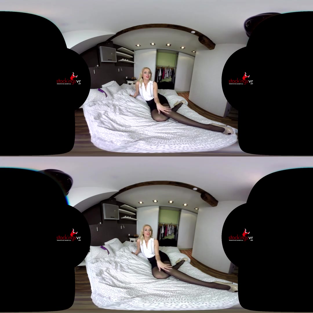 Nikky Dream in Bedroom Blow Job Slut Nikki Dream - StockingsVR