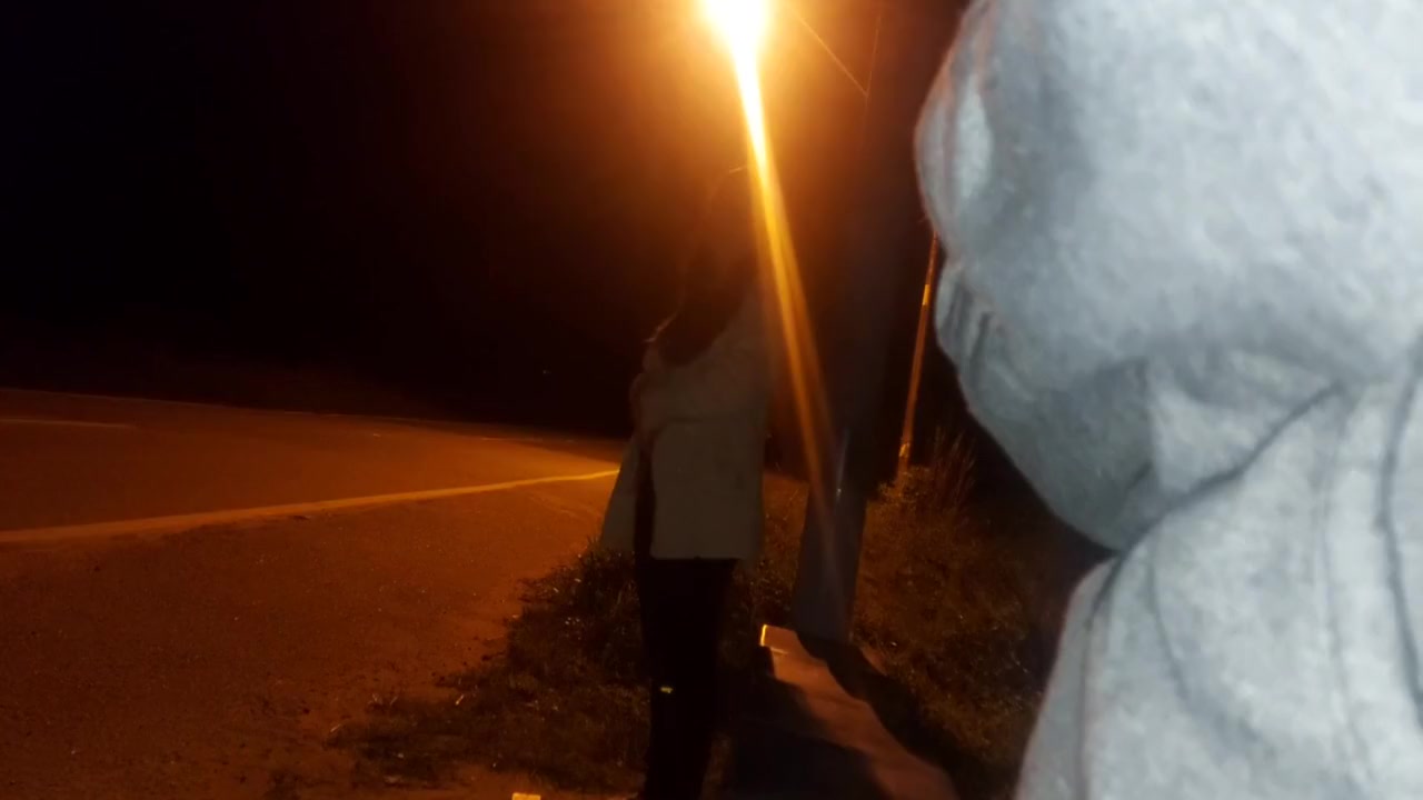 Mostrei Minha Bunda Para Um Estranho No Ponto De Onibus! 5 Min With Jennifer Pimenta And Wide Hips