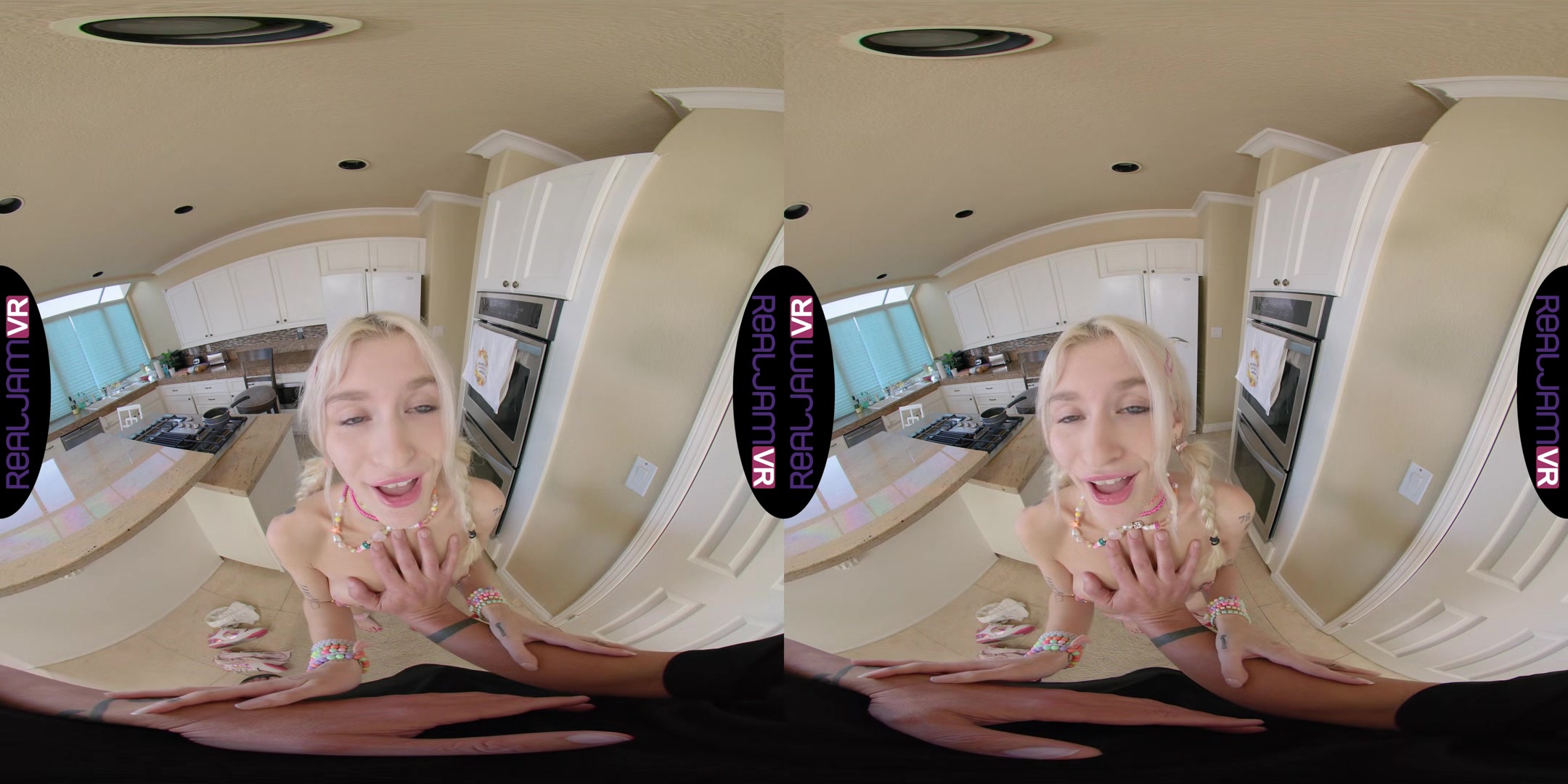 Horny Babysitter Emma Rosie