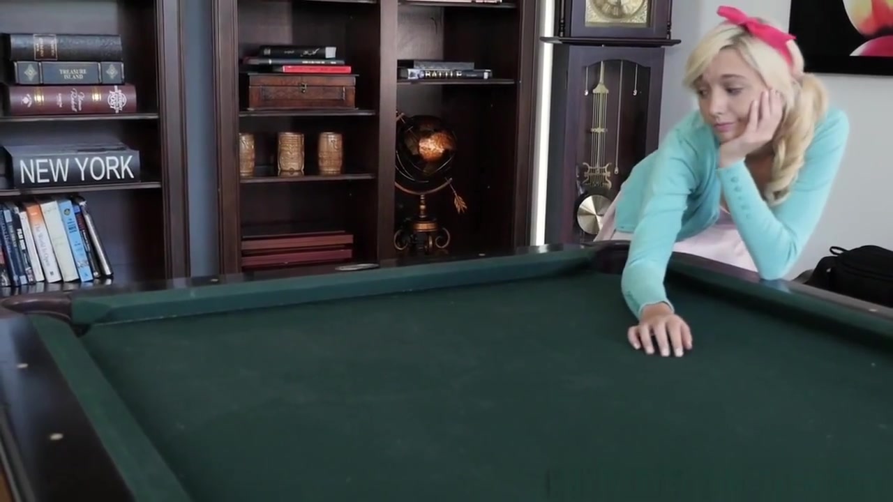 Blonde Babysitter Eaten