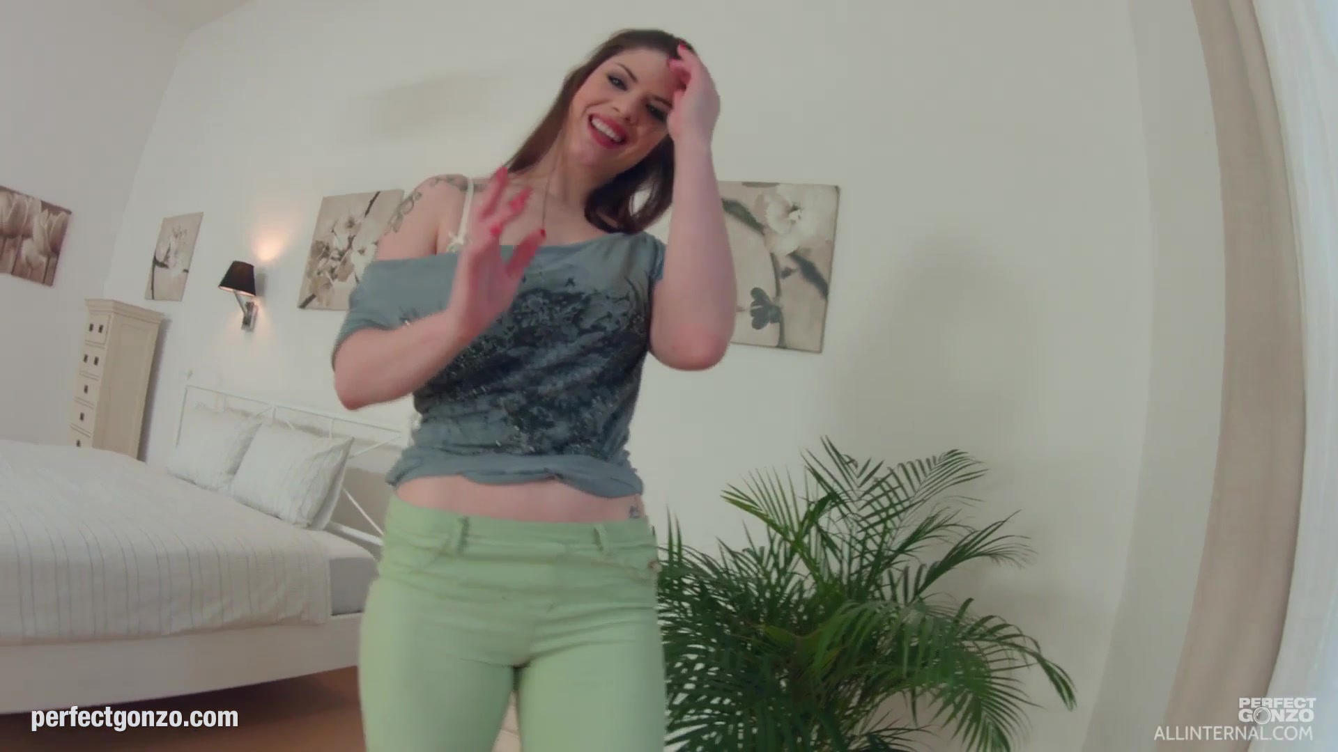 Lucia Love enjoys a full load of hot jizz inside her on All internal