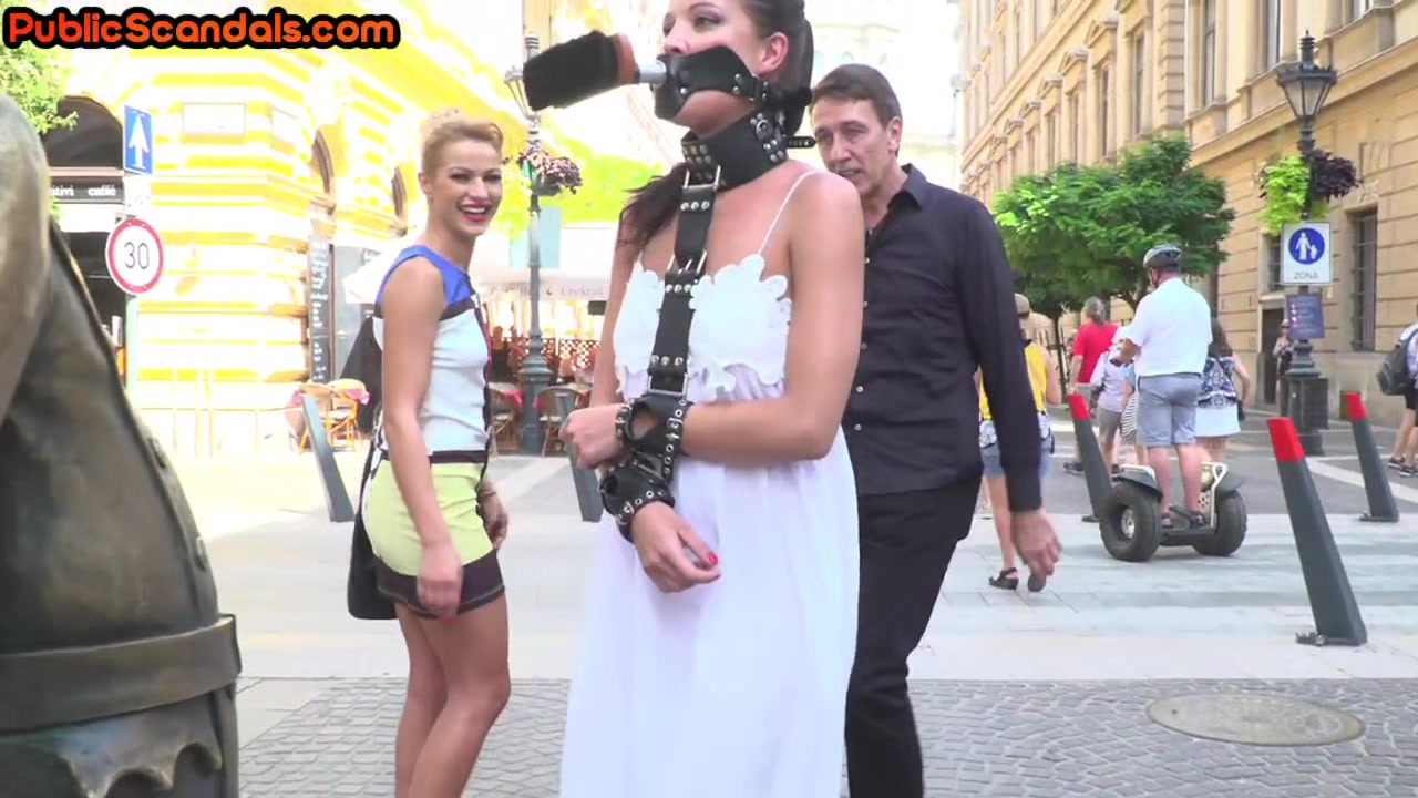 Public sluts in deepthroating and pussylicking orgy