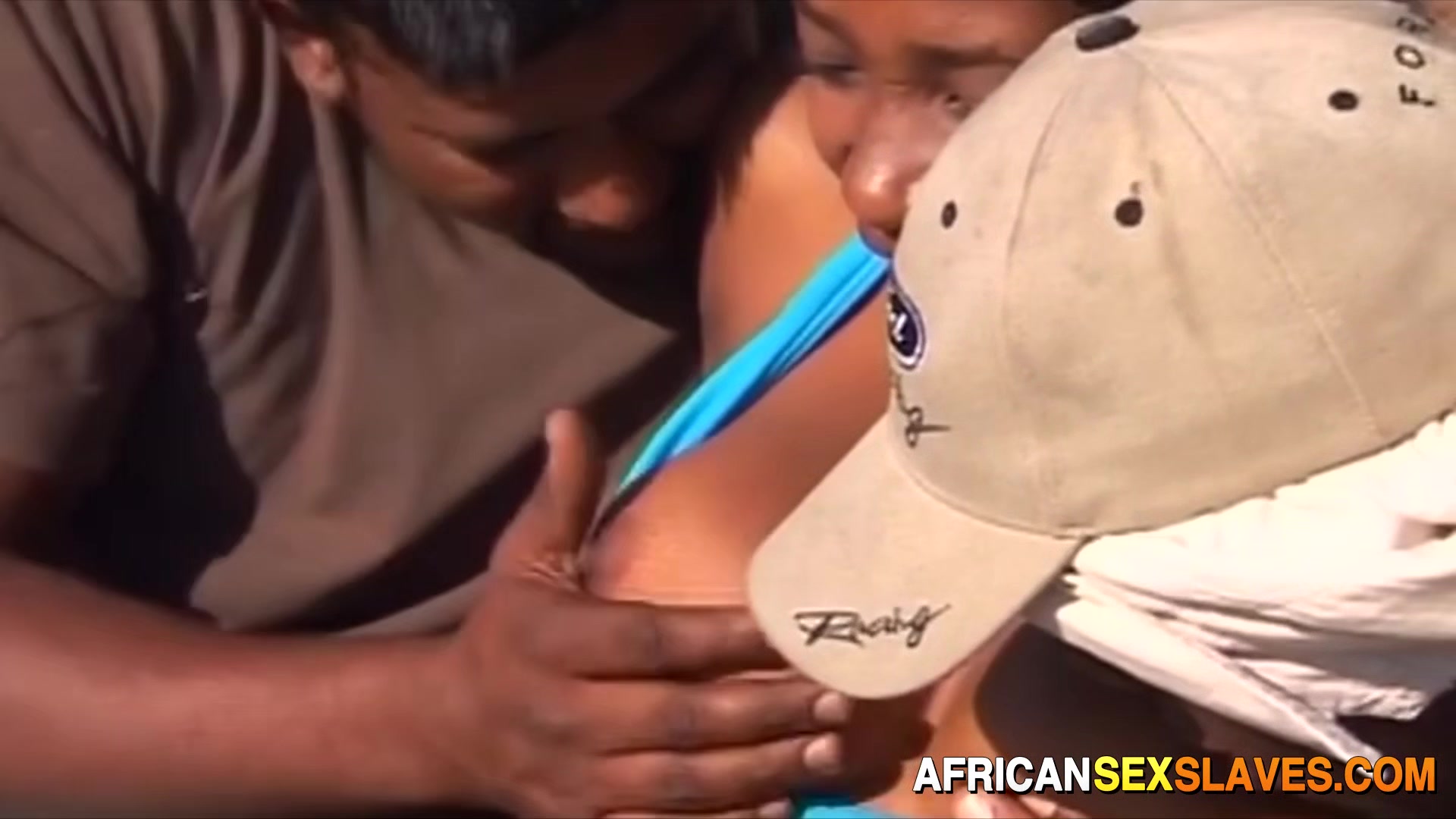 Short Hair African Small Tits Gets Fucked Outdoor Hardcore!