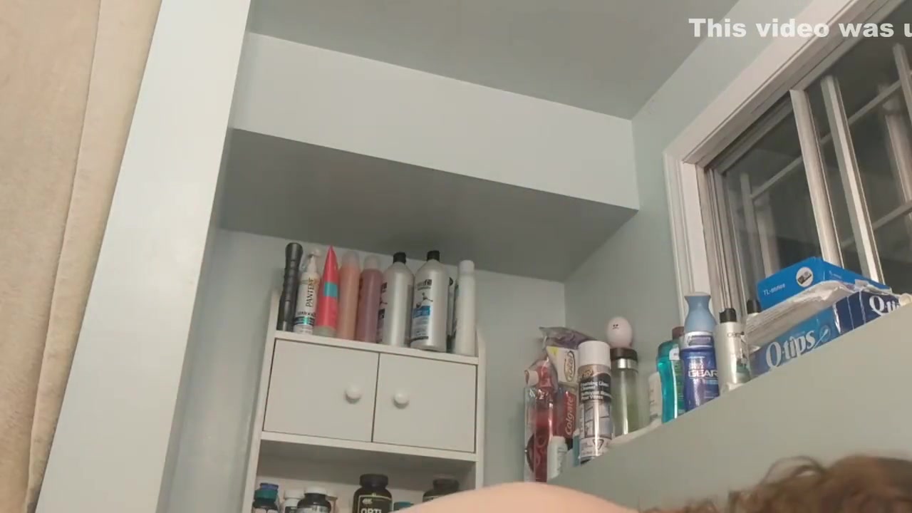 CAUGHT Step sister taking naked Selfies in the bathroom