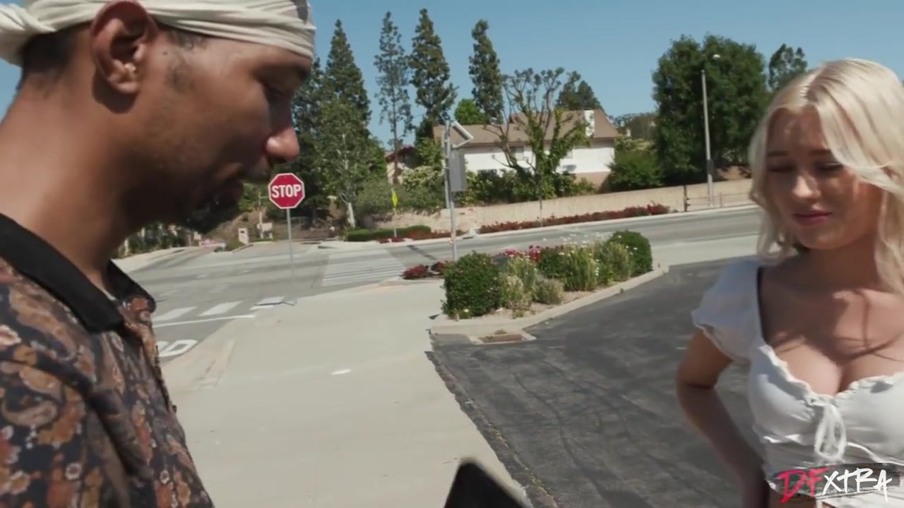 Big Cock Enjoys Blowjob And Hardcore Ride