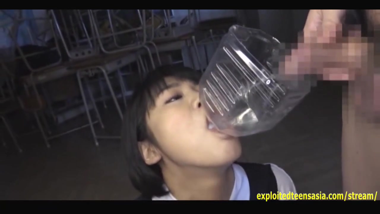An Kosh Jav teen 18+ Subjected To Gallons Of Piss From 10 Guys In A Classroom Extreme Scene Drinks Piss From Glass