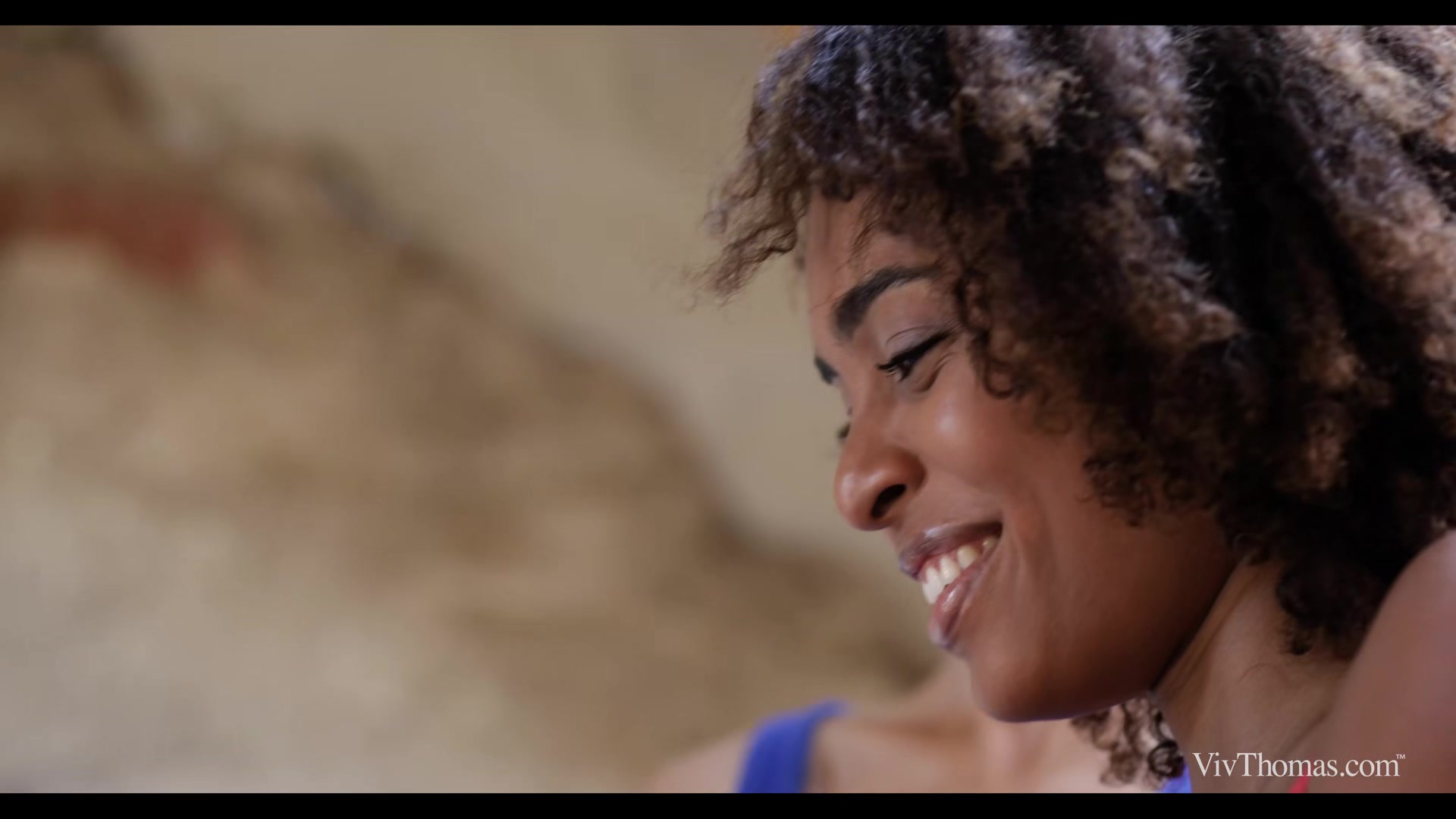 Derriere 2 - The Attic - Luna Corazon & Shrima Malati - VivThomas