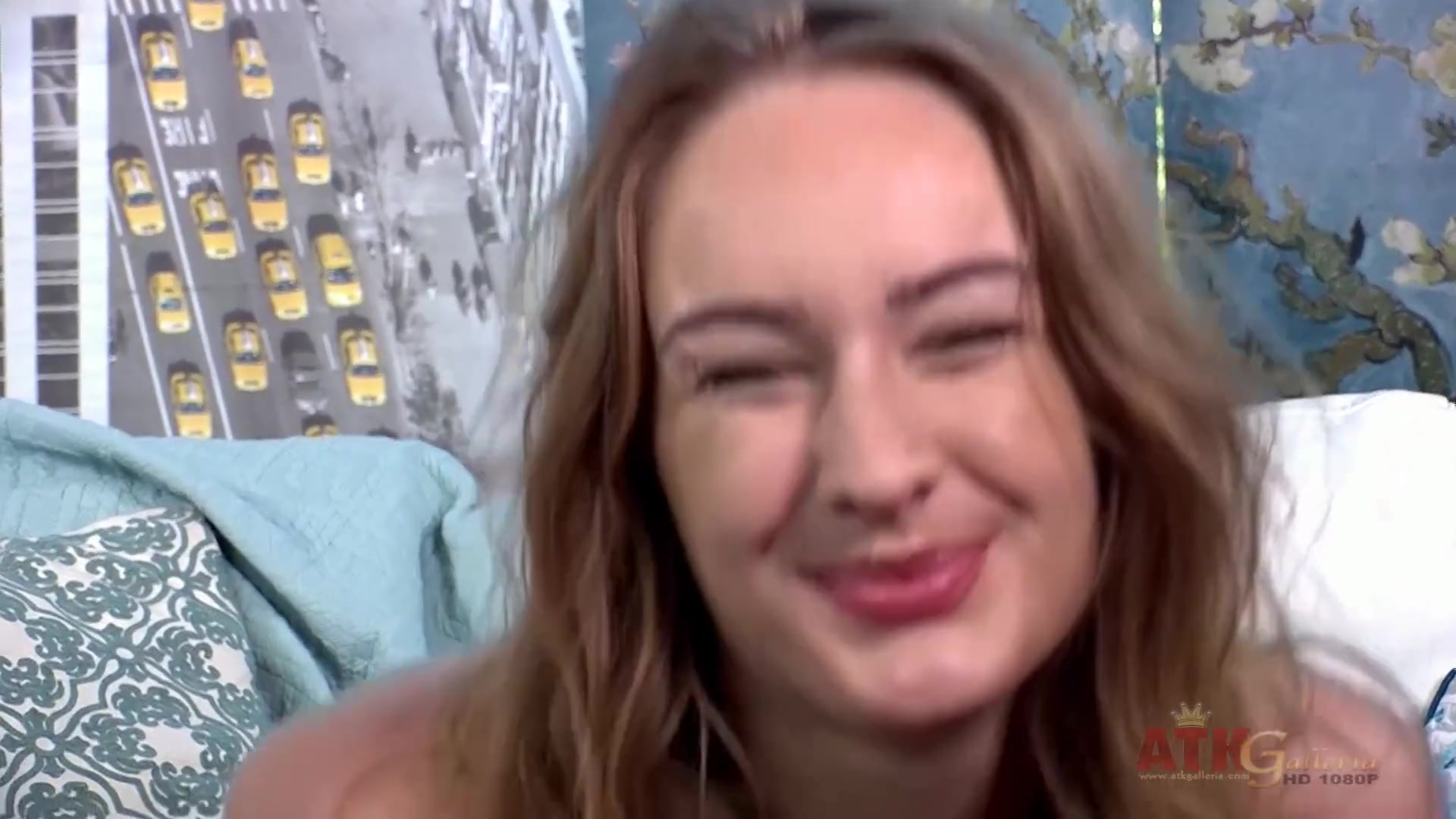 Daisy Stone toying her precious pussy and reaching orgasm