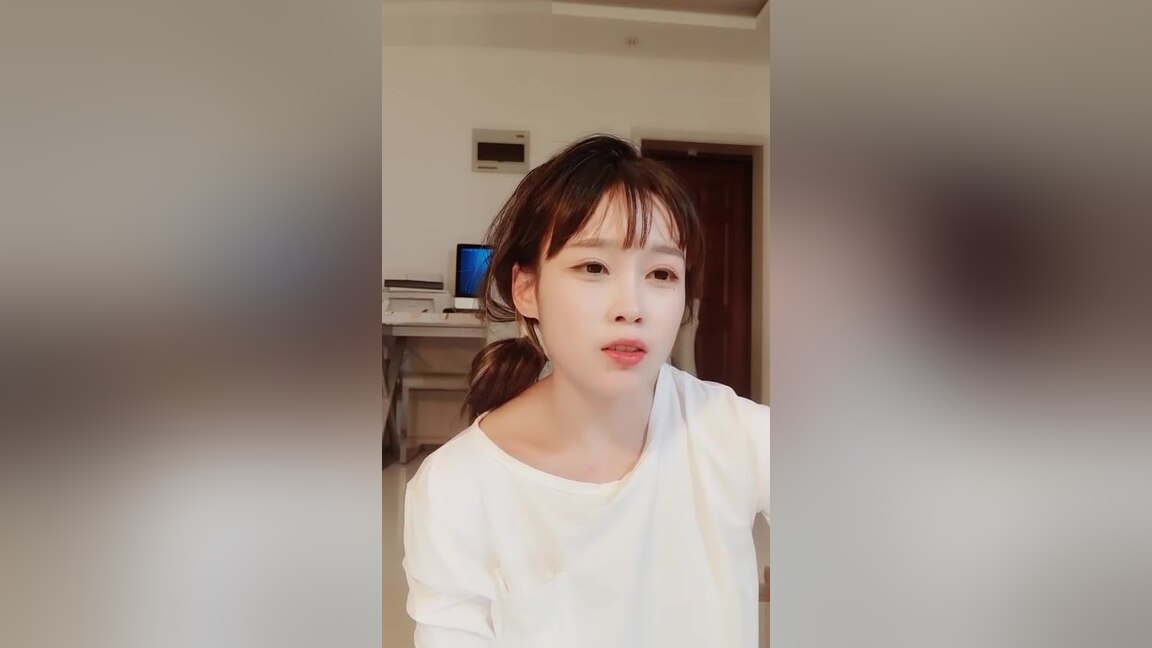 Asian teen 18+ Cutie Masturbates