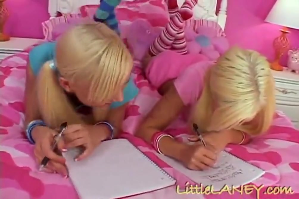 Blonde Petite Lesbians Get Wet Together