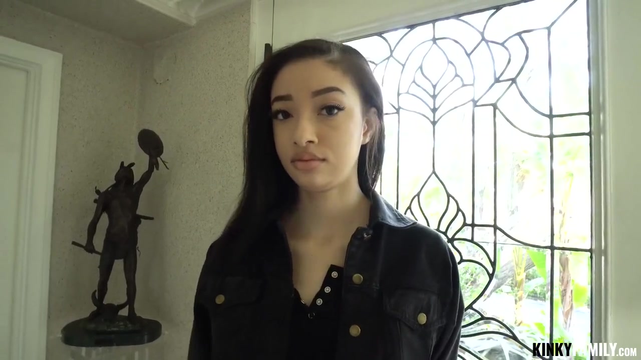 Fucking Stepsis Before A Party - D Oit