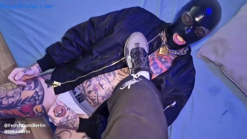 Dirty Pleasure Sneax Domination - Inkedbrln Licks Lucio Davolis Sneakers - Bussyh