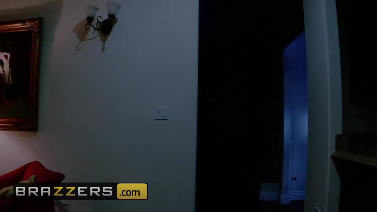Brazzers Main Channel - Juelz Ventura Jordan Ash - Ass For Cash