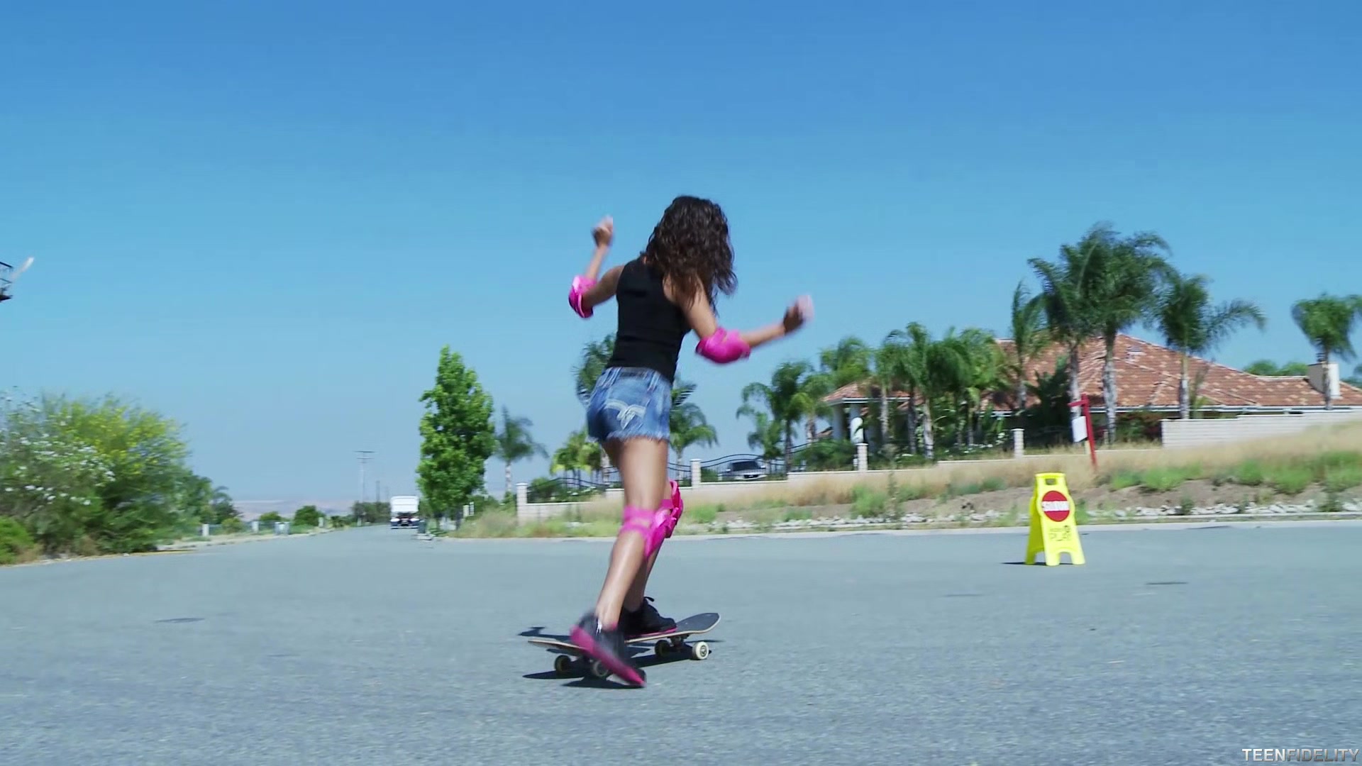 Skater Slut Fuck - Starring: Ariana Fox - PornFidelity