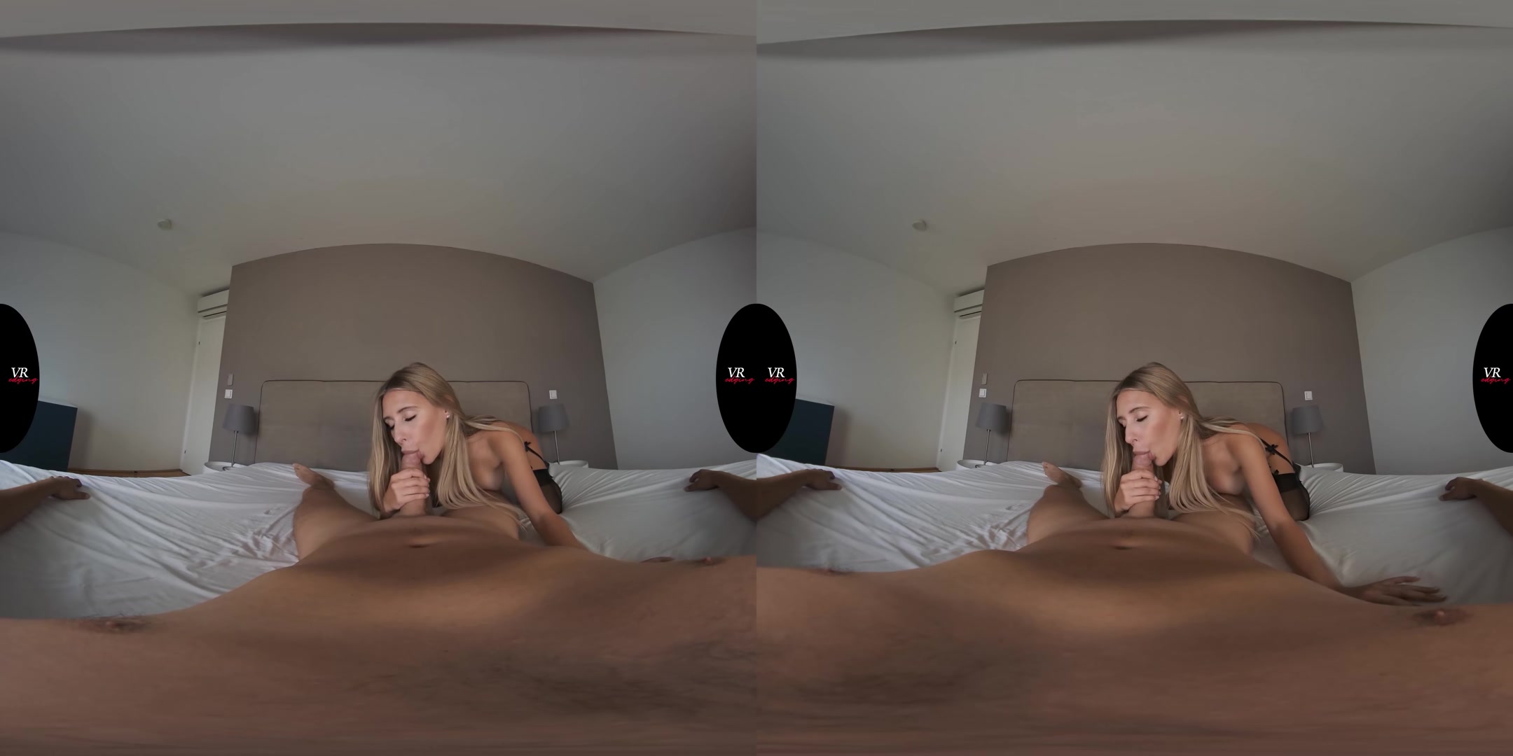 Petite Cutie Gives You Head - VRedging