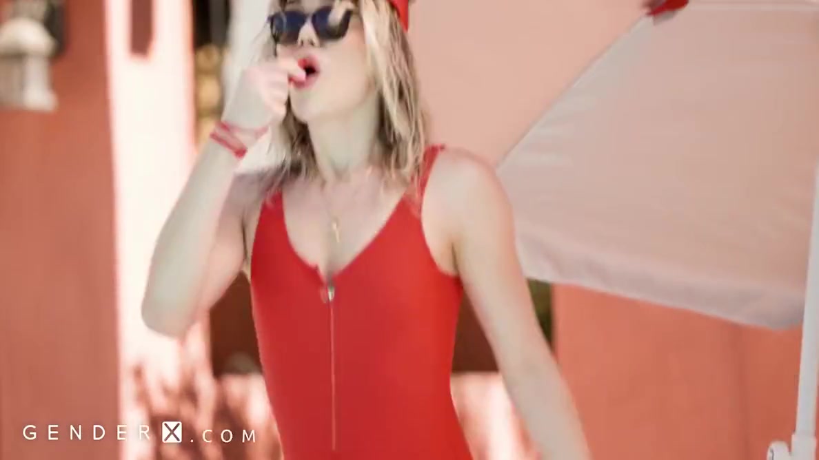 Emma Rose - Flip-fucks Poolside Stud