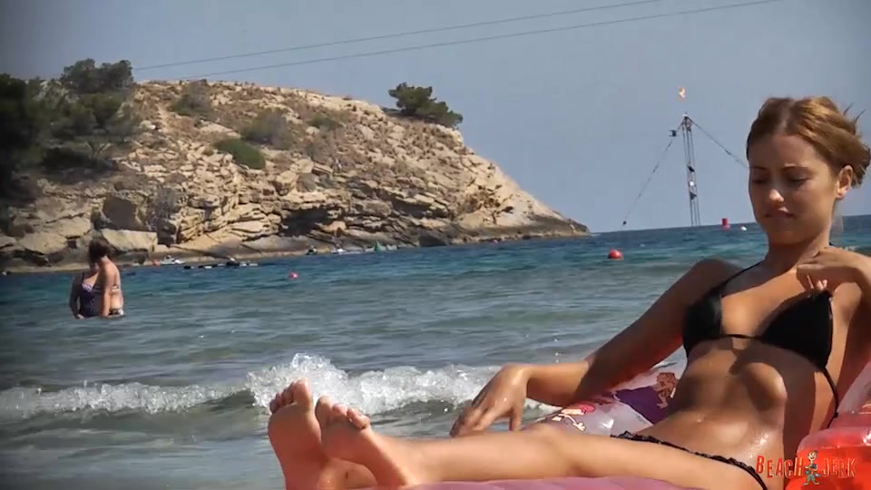Up close and personal 12 - BeachJerk