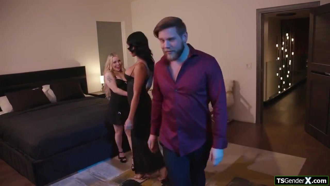 I Really Want To See You Suck My Busty Shemale