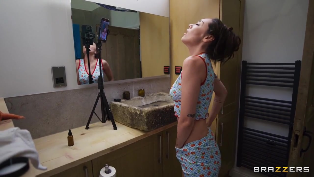 Danny Has Morning Wood So He Fucks While She Records - Danny D And Catherine Knight